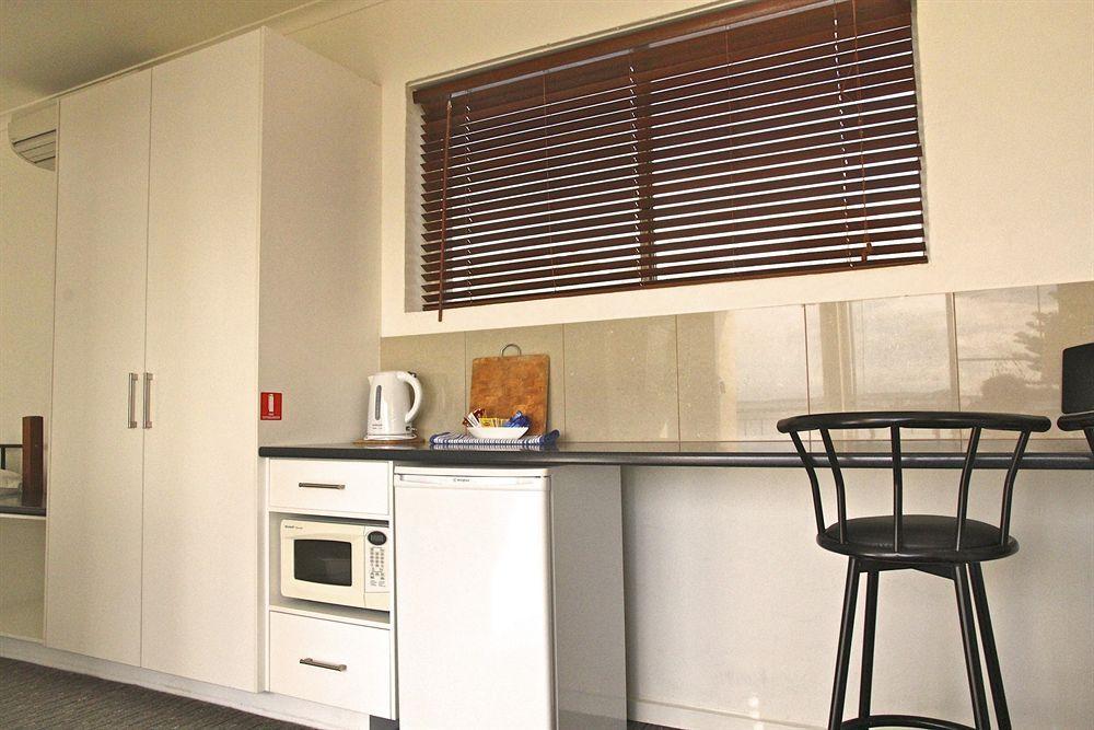 Bay 10 - Suites And Apartments Port Lincoln Exteriör bild
