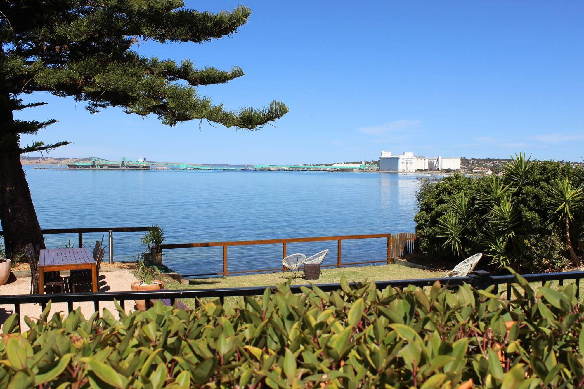 Bay 10 - Suites And Apartments Port Lincoln Exteriör bild